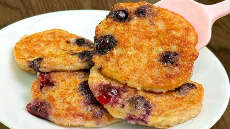 🥣 Eine Tasse Haferflocken? 3 schnelle Rezepte mit Banane, Apfel und Heidelbeeren