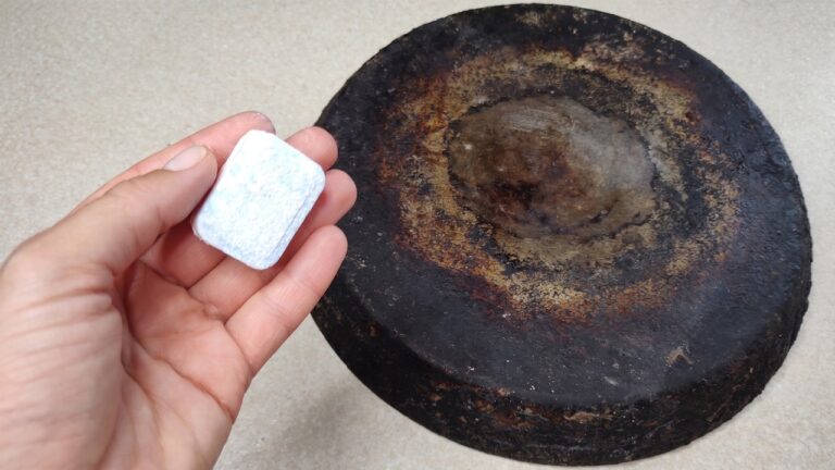 1 Tablet – and You’ll Forget About Grease and Carbon Residue in Your Pan!