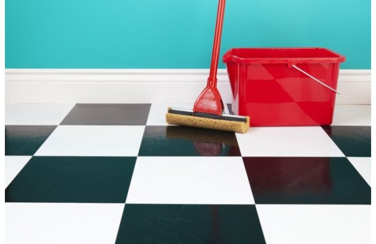 Yes, Baking Soda Cleans and Shines Tiles! Here’s How to Use It!