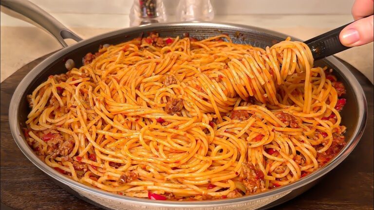 Spaghetti deliziosi in 15 minuti! Una ricetta di pasta semplice e gustosa!