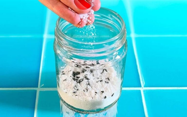 Adieu humidité et mauvaises odeurs grâce à cet absorbeur parfumé fait maison !